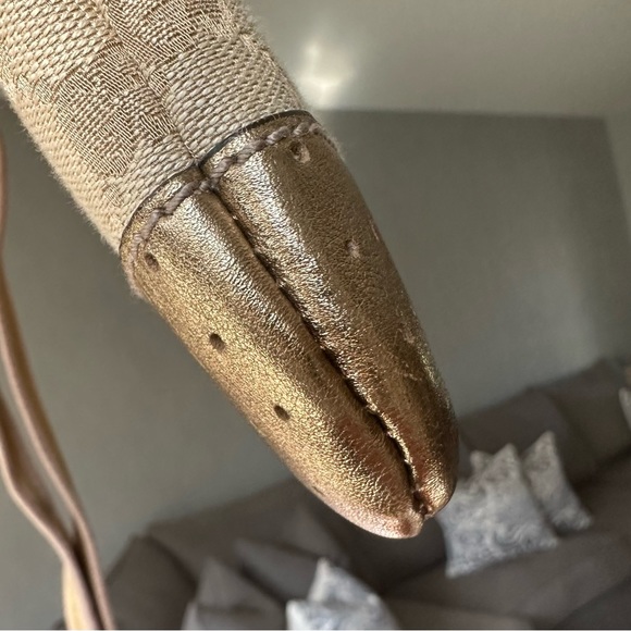 🌺FINAL SALE🌺 Gucci Monogram Messenger Bag - Picture 12 of 15